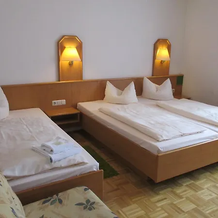 מלון & Gaestehaus Krone גייזלווינד