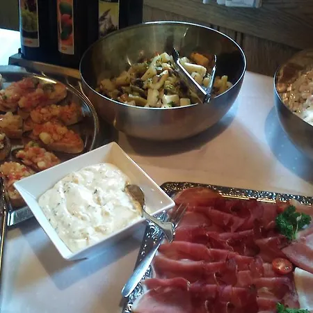 & Gastehaus Krone 3*