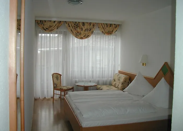 & Gaestehaus Krone 3*