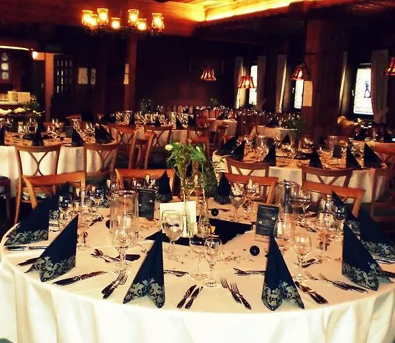 & Gaestehaus Krone Hotel