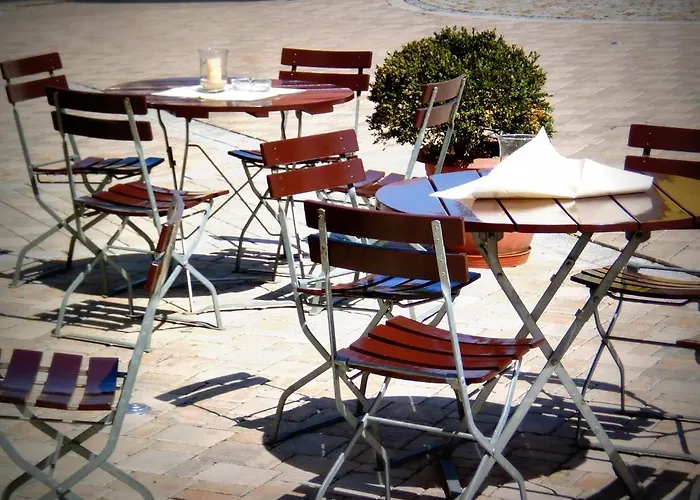 & Gaestehaus Krone Hotel