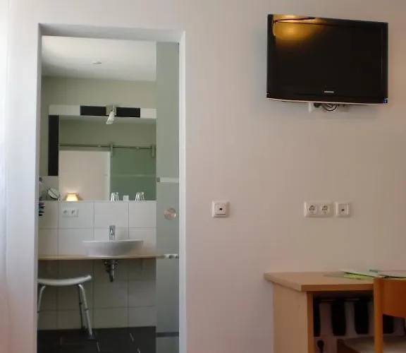 Hotel & Gaestehaus Krone